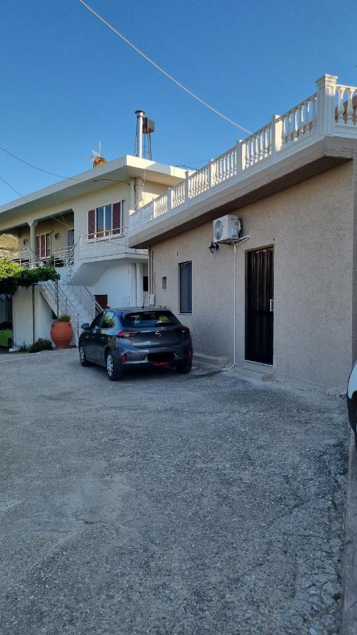 הוילה Plátanos Casa Artemis מראה חיצוני תמונה