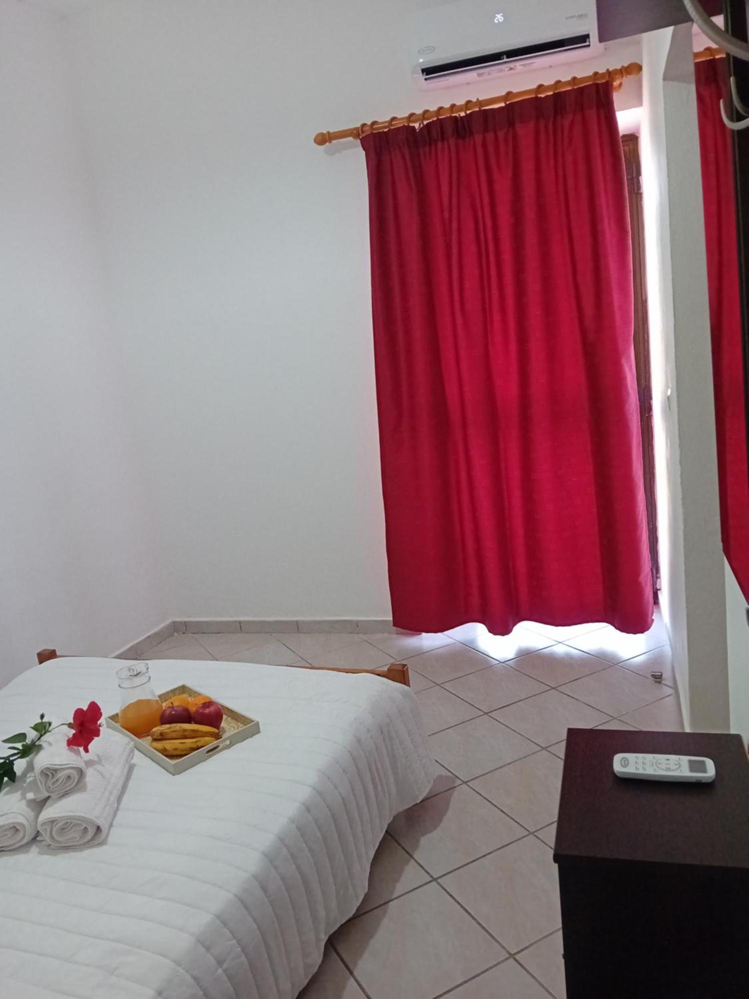 הוילה Plátanos Casa Artemis מראה חיצוני תמונה